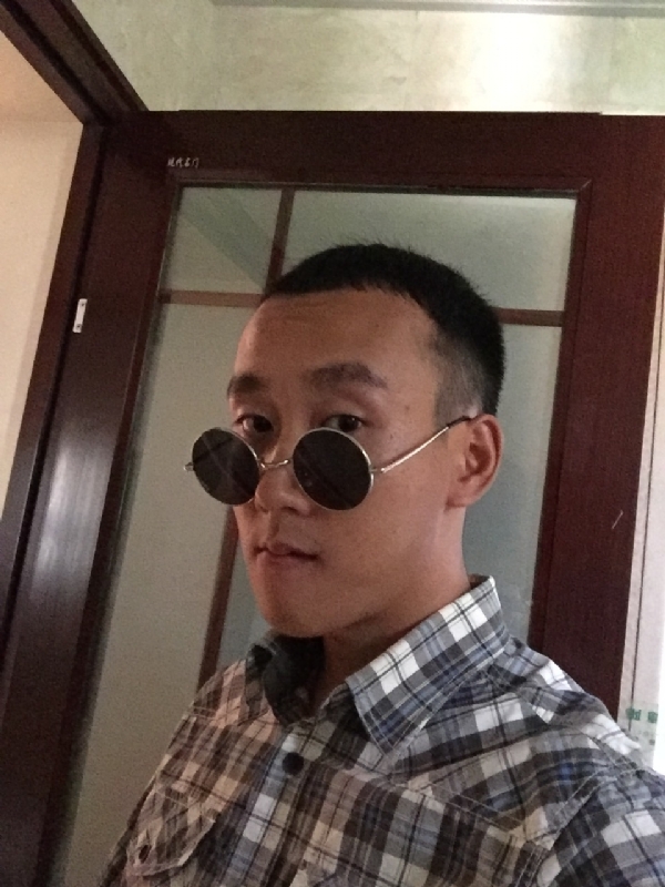 悲喜的第一张照片--德阳蓝颜知己交友网