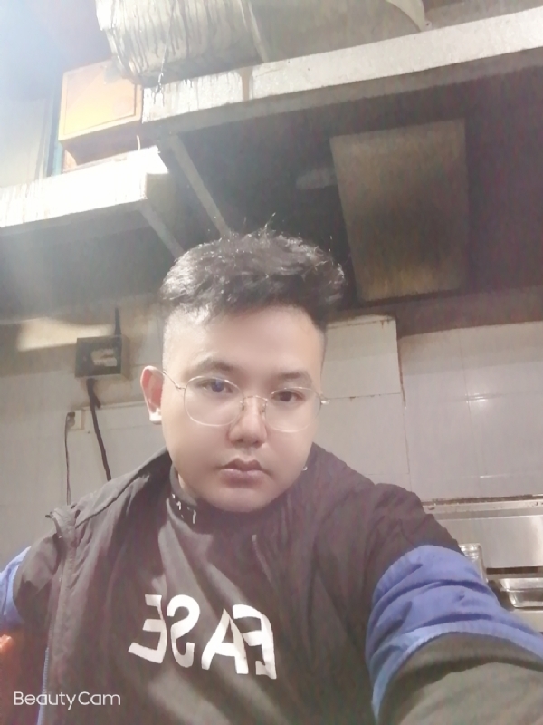 棒哥的第一张照片--德阳蓝颜知己交友网